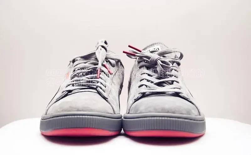 意昂三平台登录入口神思电子2024 年女士时尚高跟鞋：温暖而时髦的
冬季必备单品