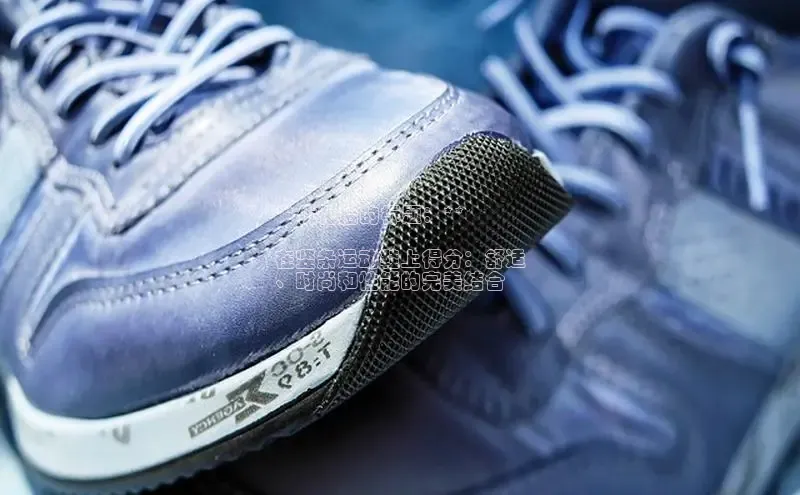 意昂3平台注册网页版百度安全社区**优化后的标题：**

在竖条运动鞋上得分：舒适
、时尚和性能的完美结合